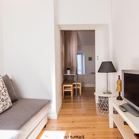 New Apartment Bairro Alto Lisbon Bagian luar foto