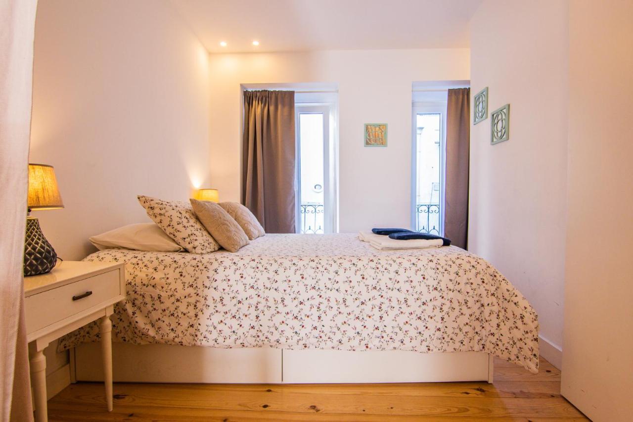 New Apartment Bairro Alto Lisbon Bagian luar foto